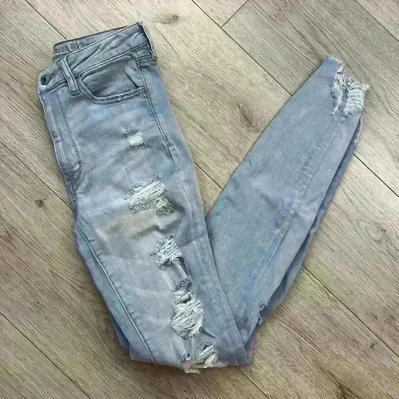 American Eagle Distressed Super High Rise Jegging Size 6 X-Long - Picture 1 of 12